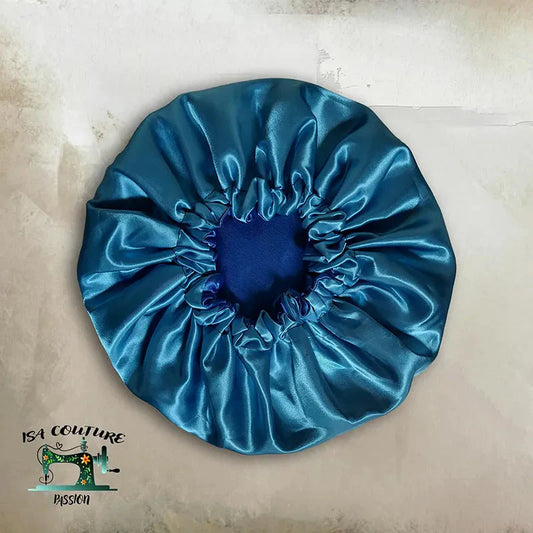 bonnet satin bleu réversible artisanal pour protection et soin naturel des cheveux pendant la nuit