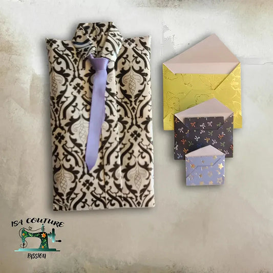 Emballage cadeau personnalisable style chemise cravate avec carte et enveloppes décoratives élégantes