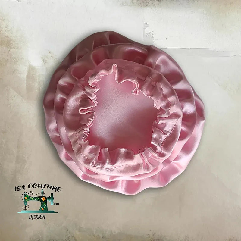 Lot de 3 couvre-plats Charlotte en satin rose, taille S, M et L, protection élégante anti-mouches pour plats et saladiers.