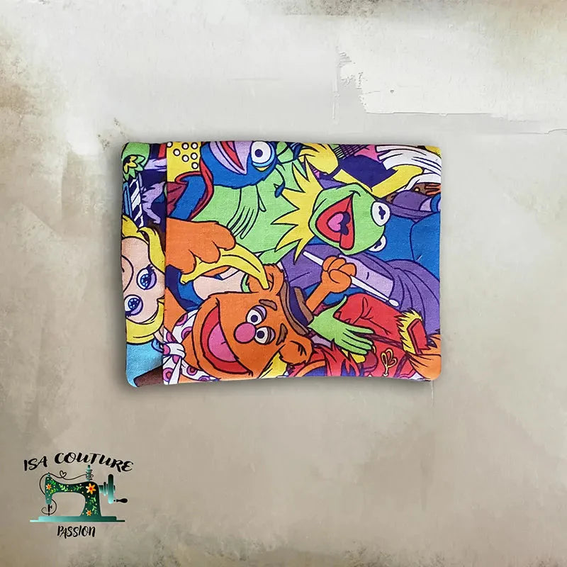 Débarbouillette enfants colorée en coton doux avec motifs personnages, format 10x13,5 cm idéale pour le soin délicat des bébés.