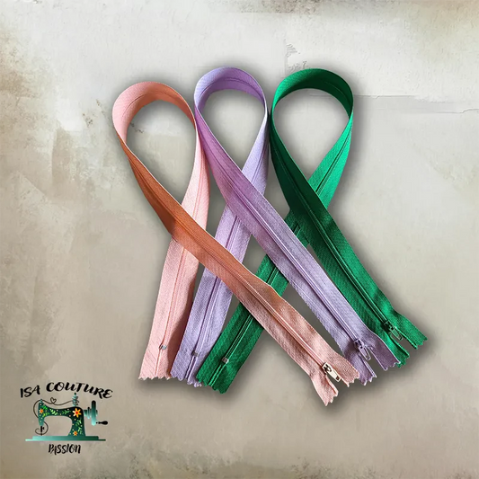 trois fermetures éclair à glissière 50 cm non séparables en rose pastel, violet pastel et vert foncé avec curseurs métal émaillé, idéal couture vêtements et accessoires