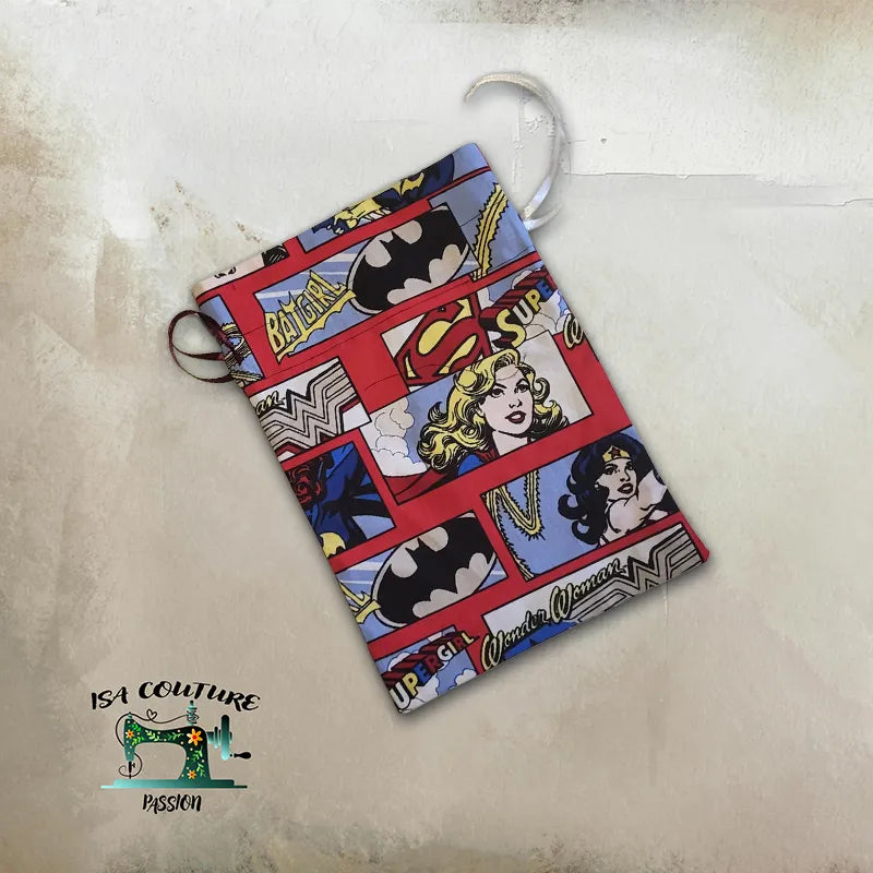 🌸 Pochon en Tissu pour Serviettes Hygiéniques – Spécial Déplacements