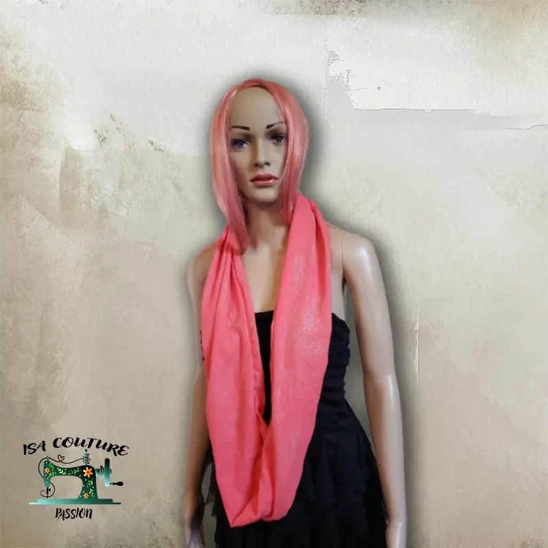 snood léger et tendance corail de la collection de snoods d'été pour femmes