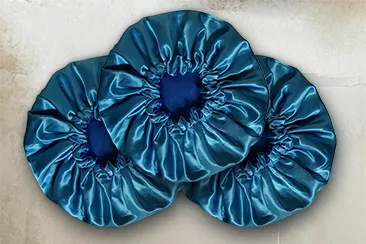 Le Bonnet Satin l’Allié Incontournable pour la Nuit Le bonnet satin n’est pas un simple accessoire de détente.